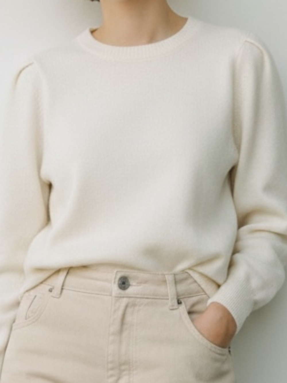 🤩Amazon Essentials Cream Sweater - Size XS